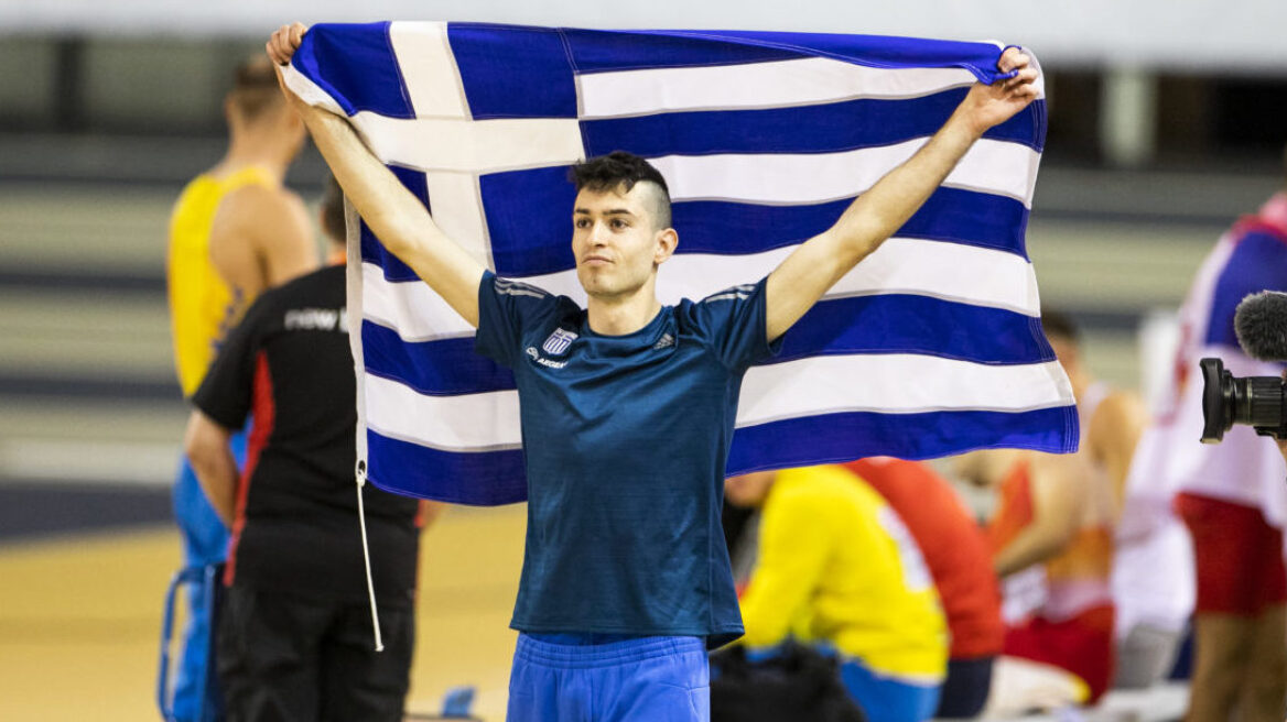 Τεντόγλου: «Το αφιερώνω σ' όλη την Ελλάδα»