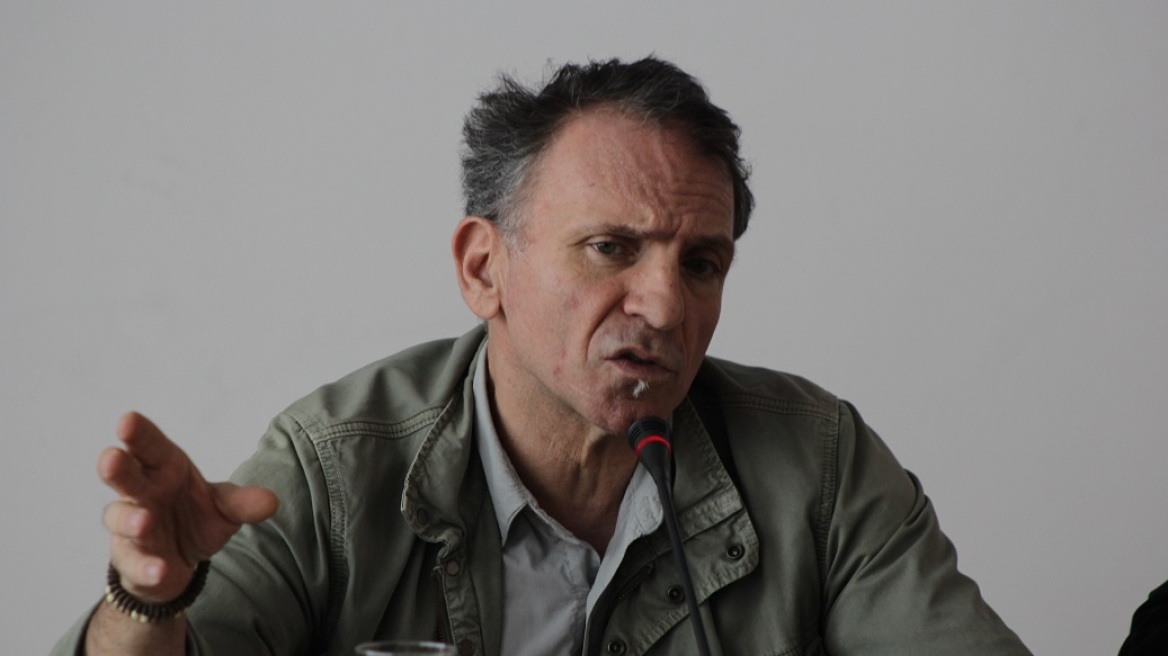 Ο πολιτικός κόσμος αποχαιρετά τον Γιάννη Μπεχράκη