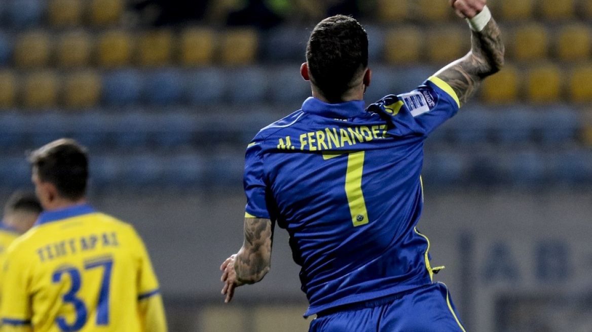 Super League, Αστέρας Τρίπολης-Παναιτωλικός 3-0: «Πάρτι» και με δέκα παίκτες!