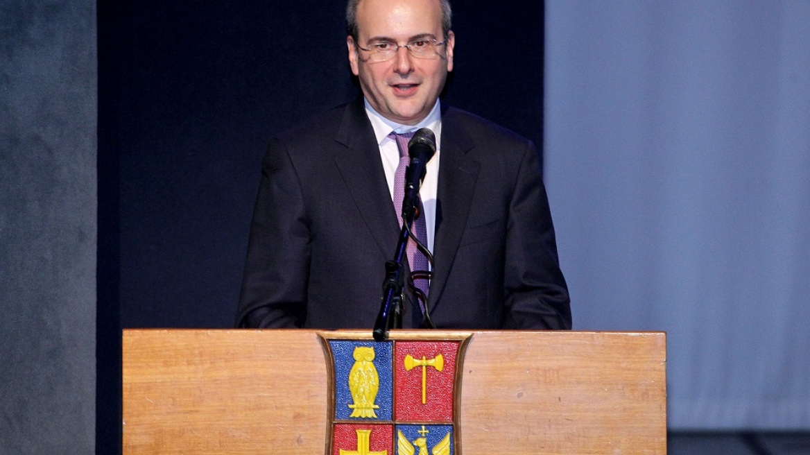 «Κοσμοπλημμύρα» στην εκδήλωση με αφορμή το βιβλίο του Κωστή Χατζηδάκη