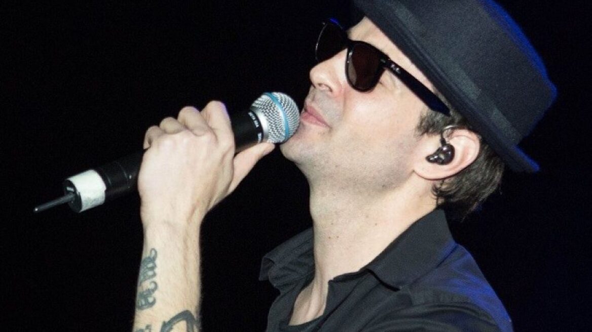 O Nίνο έκανε στο στήθος του τατουάζ το νησί της Ρόδου 