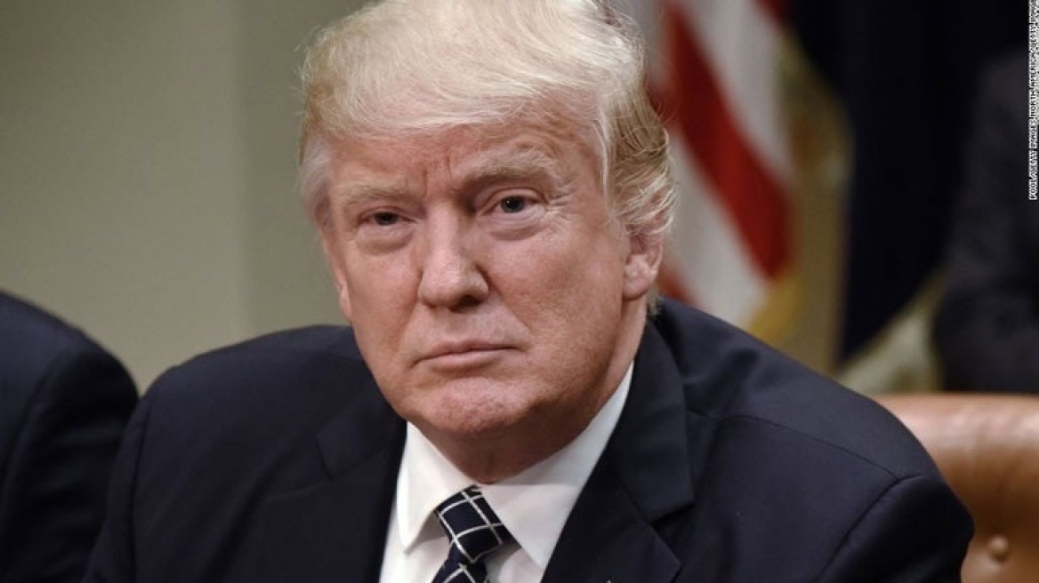 Στην Αλαμπάμα ο Τραμπ μετά τους φονικούς ανεμοστρόβιλους