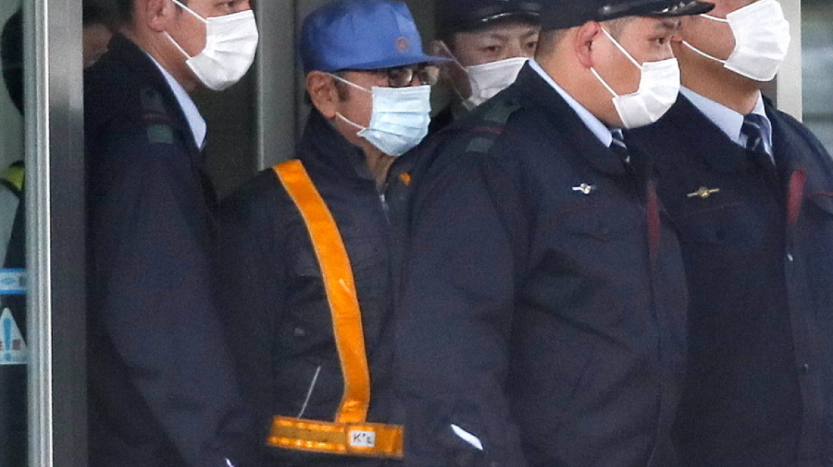 Ιαπωνία: Γιατί ντύθηκε... «εργάτης» για να βγει από την φυλακή ο πρώην επικεφαλής της Nissan; 