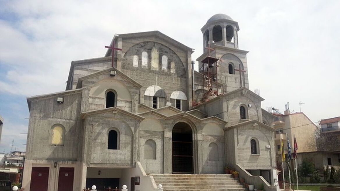 Κινηματογραφική ληστεία στη Θεσσαλονίκη: Μπούκαραν σε ναό με Ι.Χ. και άρπαξαν χρηματοκιβώτιο!