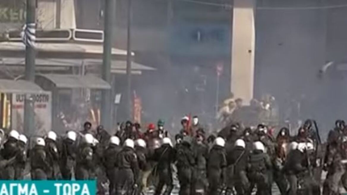 Κινηματογραφικό «πλατό» το Σύνταγμα - «Διαδηλώσεις» και «μάχες με ΜΑΤ» για χάρη του... Χόλιγουντ