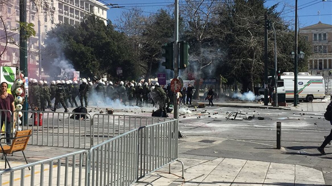 Συνεχίζονται και σήμερα τα γυρίσματα της ταινίας «Born to be murdered» στο Σύνταγμα