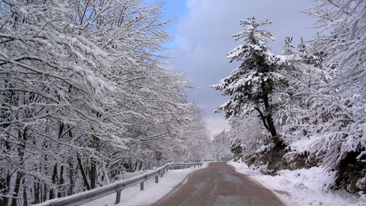 Κακοκαιρία «Ζηνοβία»: Παραμένουν τα προβλήματα στο οδικό δίκτυο Αχαΐας, Κορινθίας και Αρκαδίας
