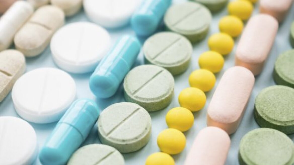 Περισσότερα χαρτιά τουαλέτας και παυσίπονα αγοράζουν οι Βρετανοί λόγω Brexit  