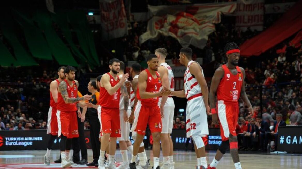 Ζώνη μάρκας Armani για 10 δέκα λεπτά και τίποτα άλλο