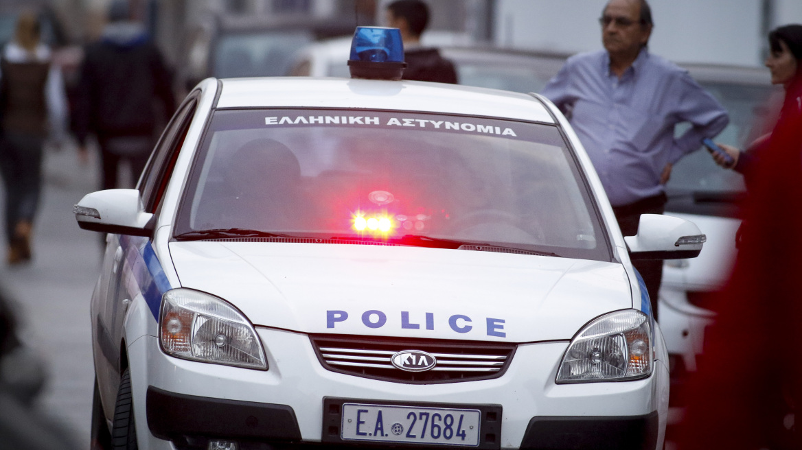 Ιωάννινα:  Συνέλαβαν έμπορο ναρκωτικών που αναζητούσε η Ελβετία