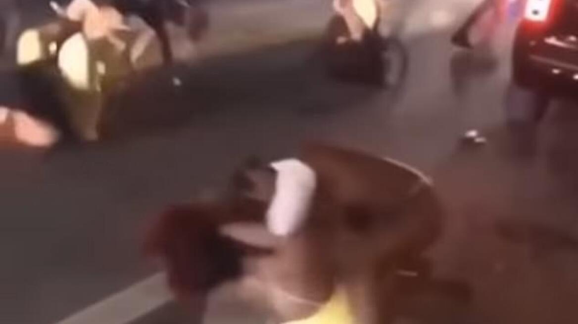 Άγριος καβγάς για γυναίκες με μπικίνι στο Μαϊάμι