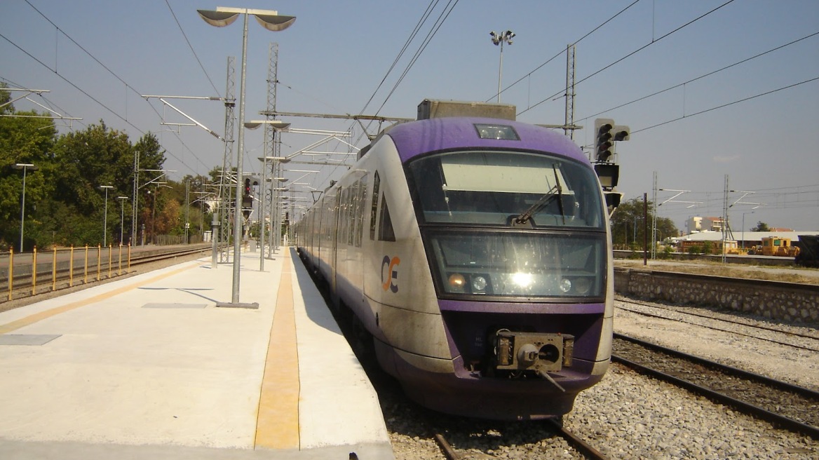 Προαστιακός: Καθυστερήσεις μεταξύ των σταθμών Κορίνθου και Λιοσίων