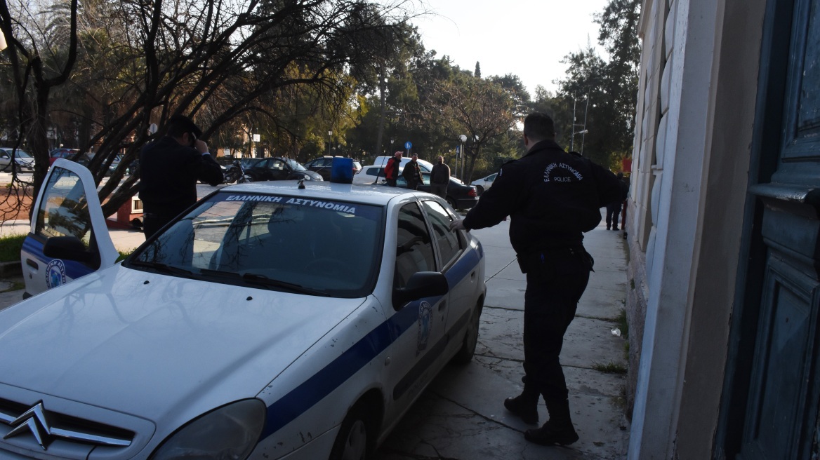 Στη φυλακή τρία άτομα για διακίνηση ναρκωτικών