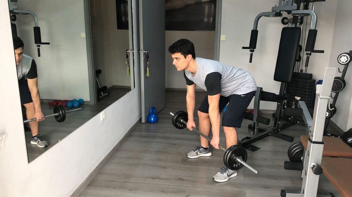 Workout: Ασκήσεις ενδυνάμωσης με μπάρα