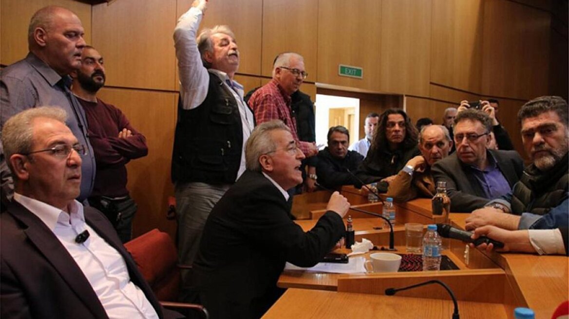 Κλιμακώνεται ο πόλεμος ΓΣΕΕ-ΠΑΜΕ ενόψει του νέου συνεδρίου