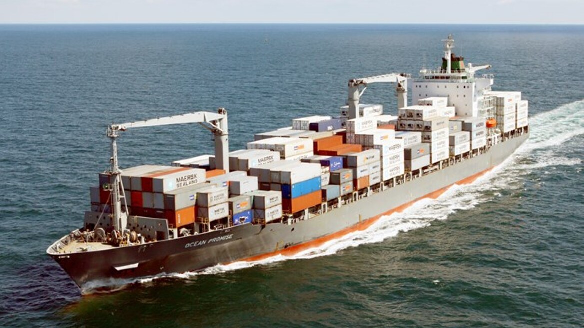 Ακυβέρνητο πλοίο ανοιχτά της Άνδρου  