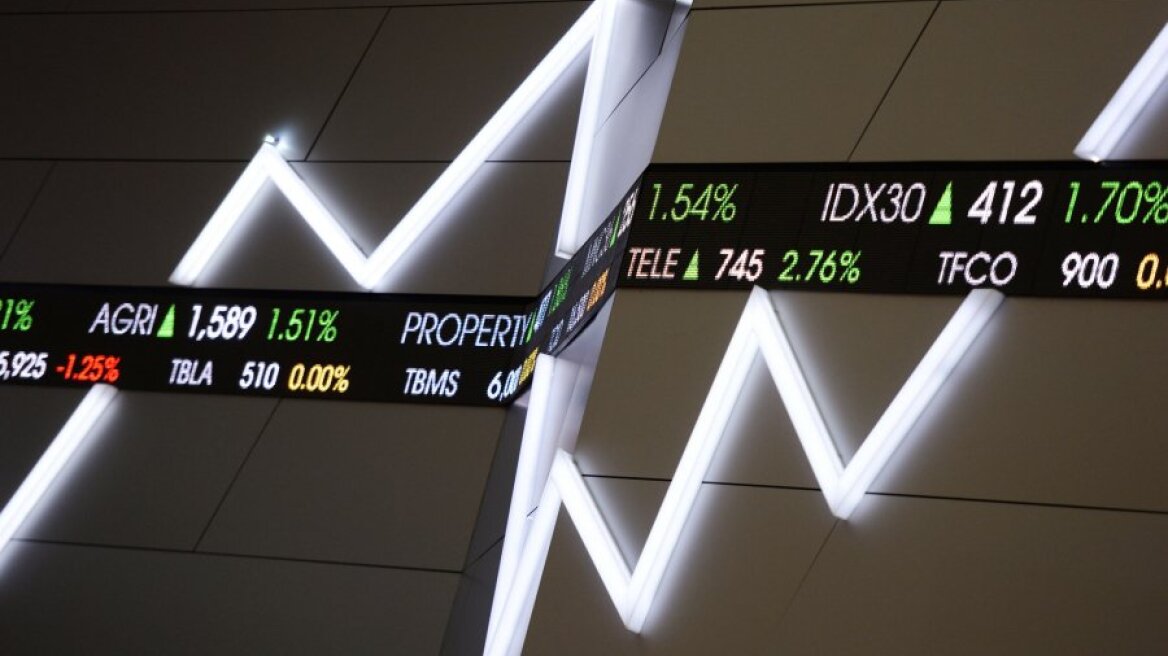 Sell-off στις αγορές - Από μια κλωστή «κρέμεται» ο S&P 500