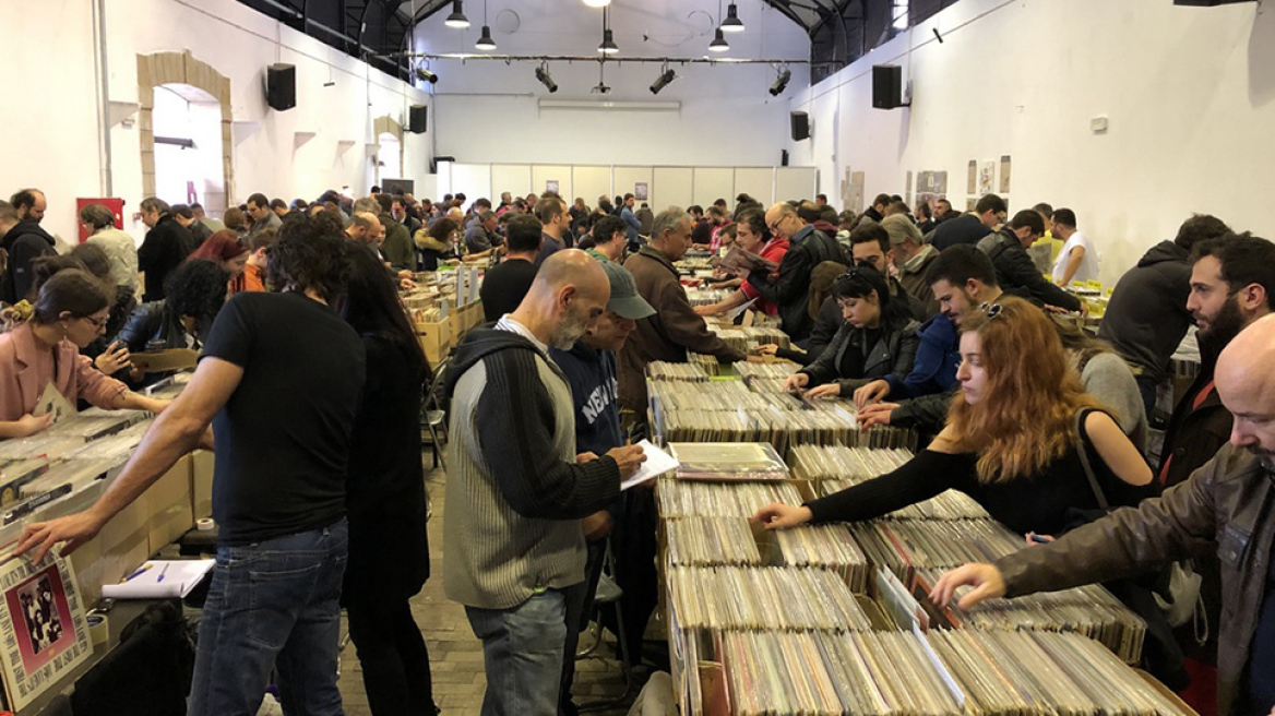 Οι εραστές του βινυλίου