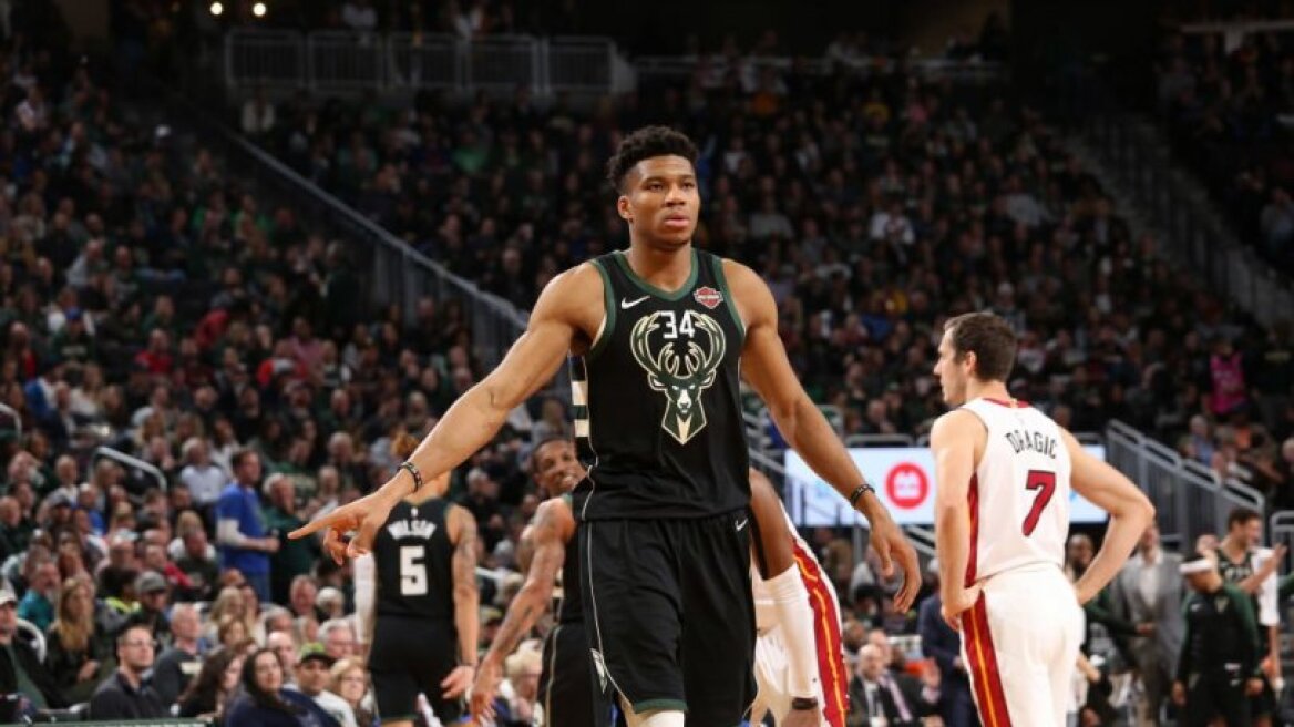 Σόου Αντετοκούνμπο με.... μακαρένα και νίκη για τους Μπακς κόντρα στους Χιτ