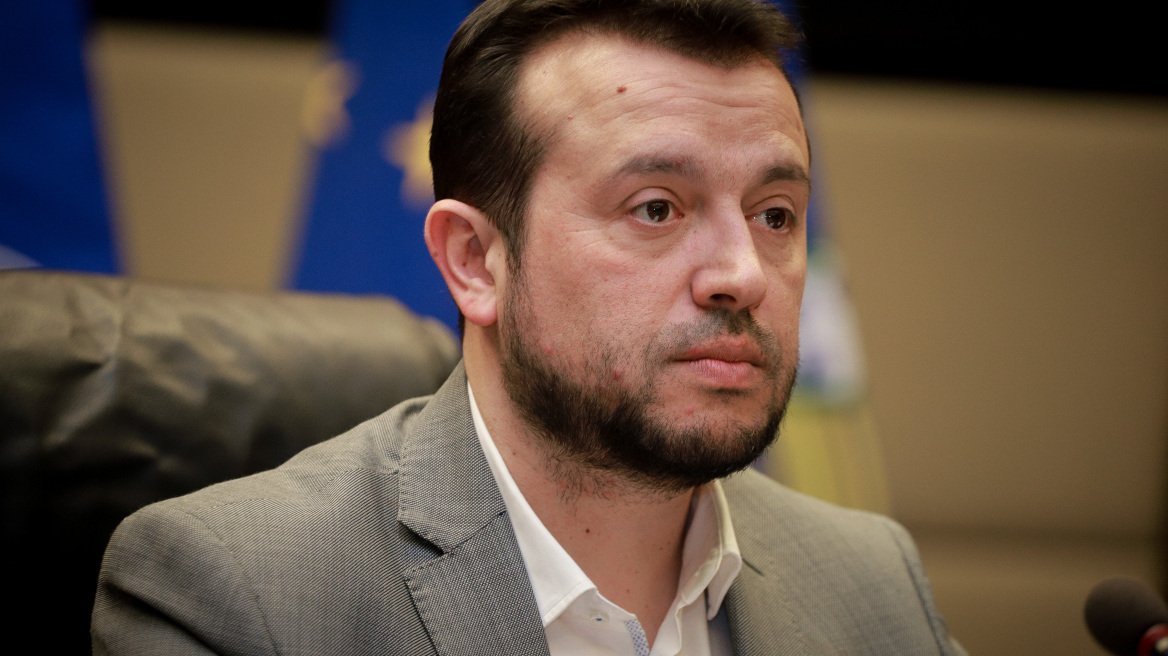 Ο Παππάς ματαίωσε το ταξίδι του στη Λάρισα για την 25η Μαρτίου - Επικαλέστηκε οικογενειακούς λόγους