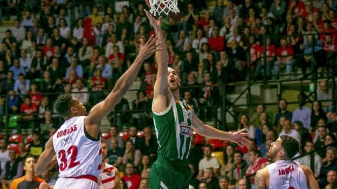 Νικ Καλάθης: Ρεκόρ προσπαθειών για σουτ! (video)