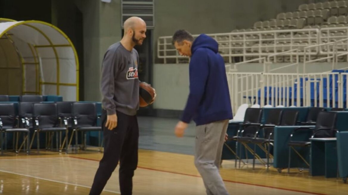 Καλάθης σε Διαμαντίδη: «Σε υπογράψαμε για μισή σεζόν;» 