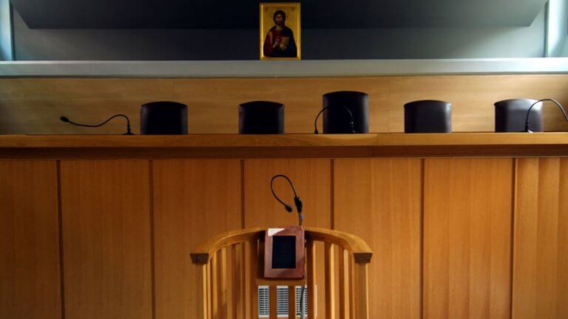 Δήμος Φιλιατών: Αναβλήθηκε για 7η φορά η δίκη Ντουμάζιου