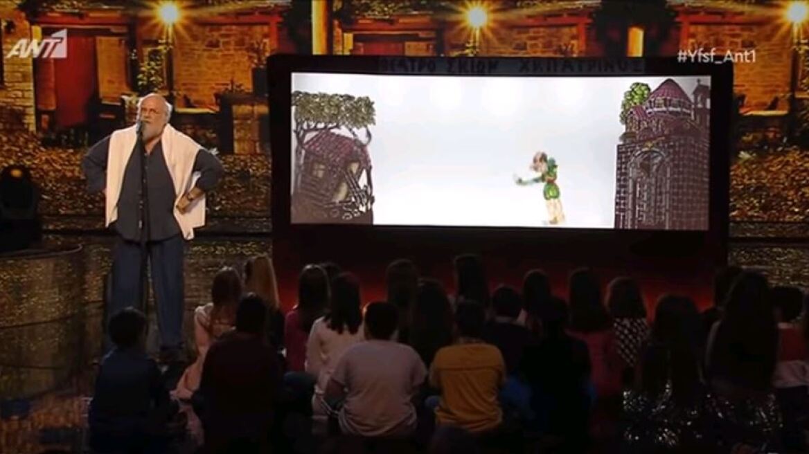 YFSF: «Εσκισε» ο Πασχάλης Τσαρούχας ως Διονύσης Σαββόπουλος