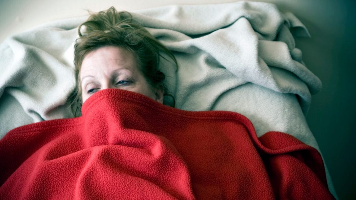 Υπναγωγά χάπια: Από τι κινδυνεύουν όσοι παίρνουν πολλά