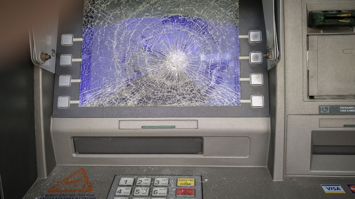 Έκρηξη σε ΑΤΜ στο Παλαιό Φάληρο