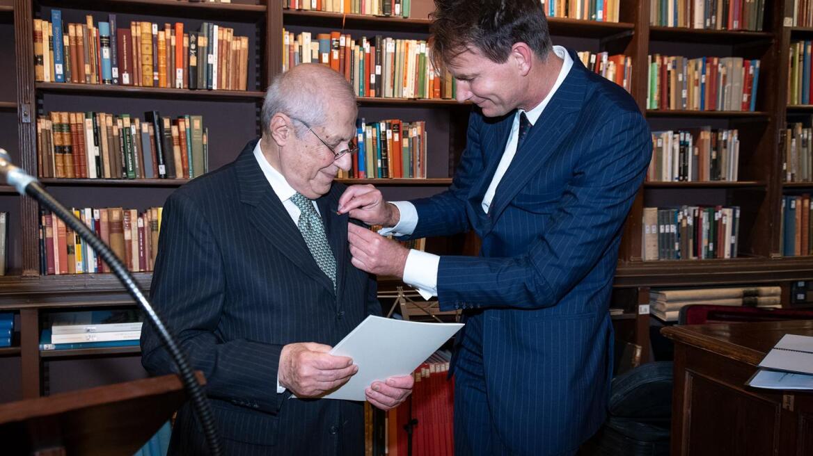 Η Γερμανία τίμησε τον Δημήτρη Παντερμαλή με τον Σταυρό του Τάγματος της Αξίας