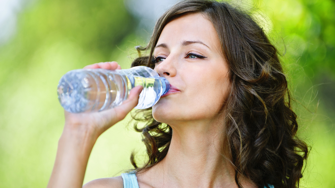 Εμπλουτισμένα νερά: Σύμμαχοι υγείας ή διαφημιστικό κόλπο;