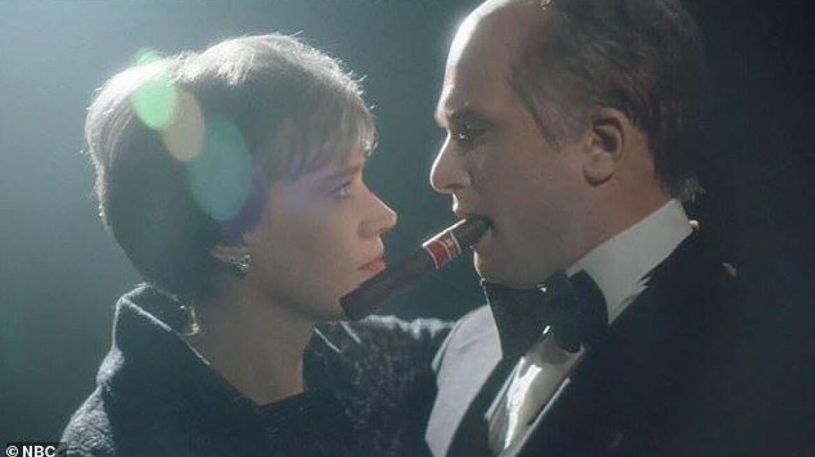 Ο «Τζον Σνόου» του Game of Thrones ως Τσώρτσιλ σε επικό βίντεο - τρολάρισμα στη Μέι