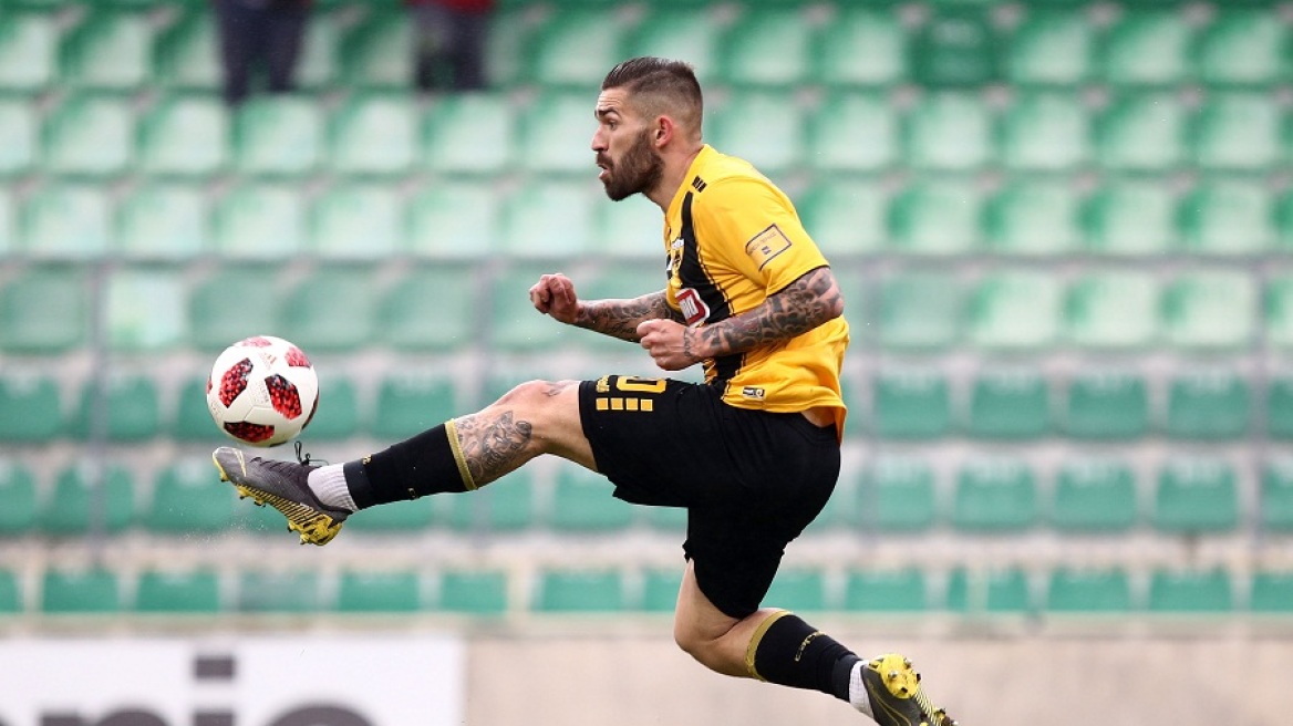 AEK: Χάνει δύο ματς ο Λιβάγια, πρόβλημα με Γαλανόπουλο