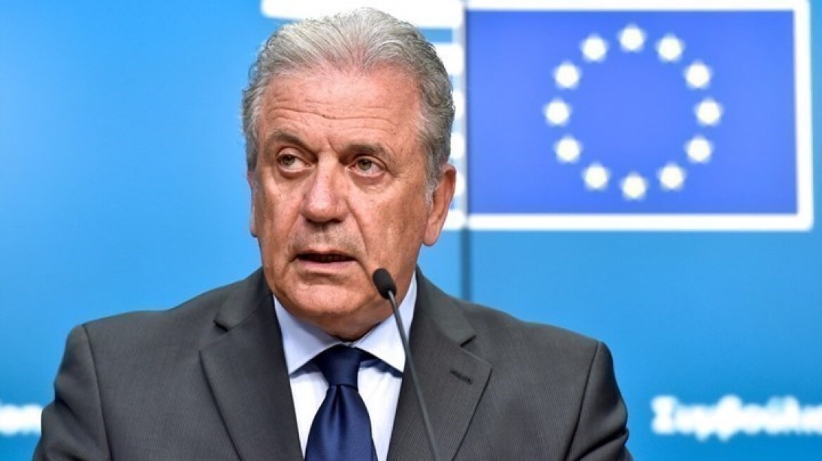 Le Monde: Ο Αβραμόπουλος υποψήφιος για τη θέση του ειδικού απεσταλμένου της Ε.Ε στην περιοχή του Κόλπου