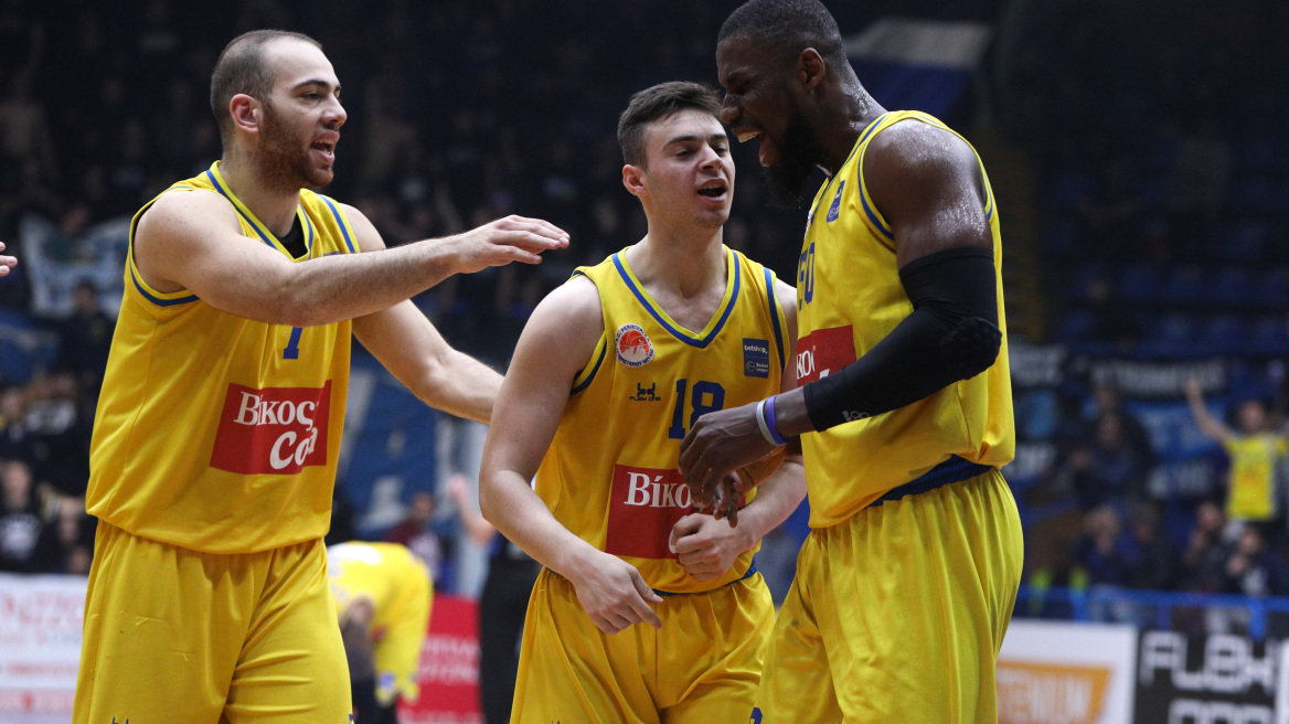 Basket League, Περιστέρι-Ολυμπιακός 81-76: «Φονέας» των γιγάντων!