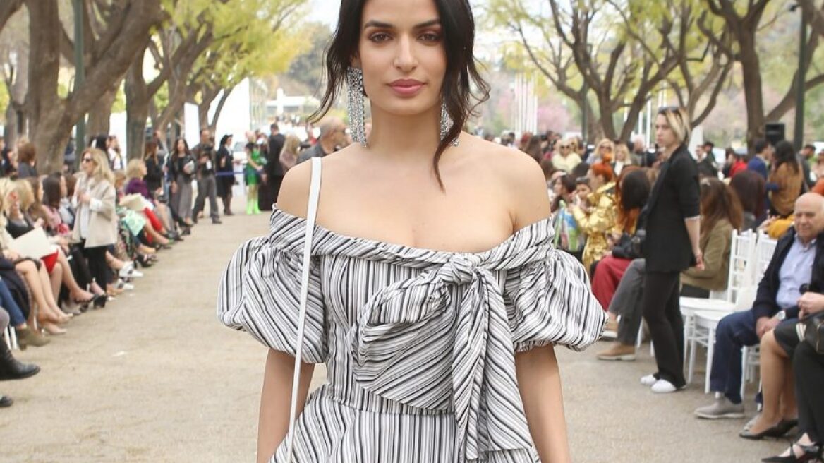 H Τόνια Σωτηροπούλου μόλις φόρεσε το φόρεμα της σεζόν 