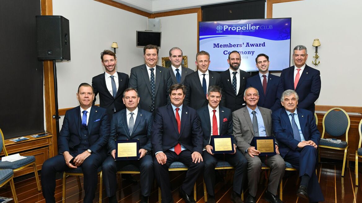 To Propeller Club τίμησε τους ναυάρχους Παυλόπουλο, Καφέτση και Διακόπουλο