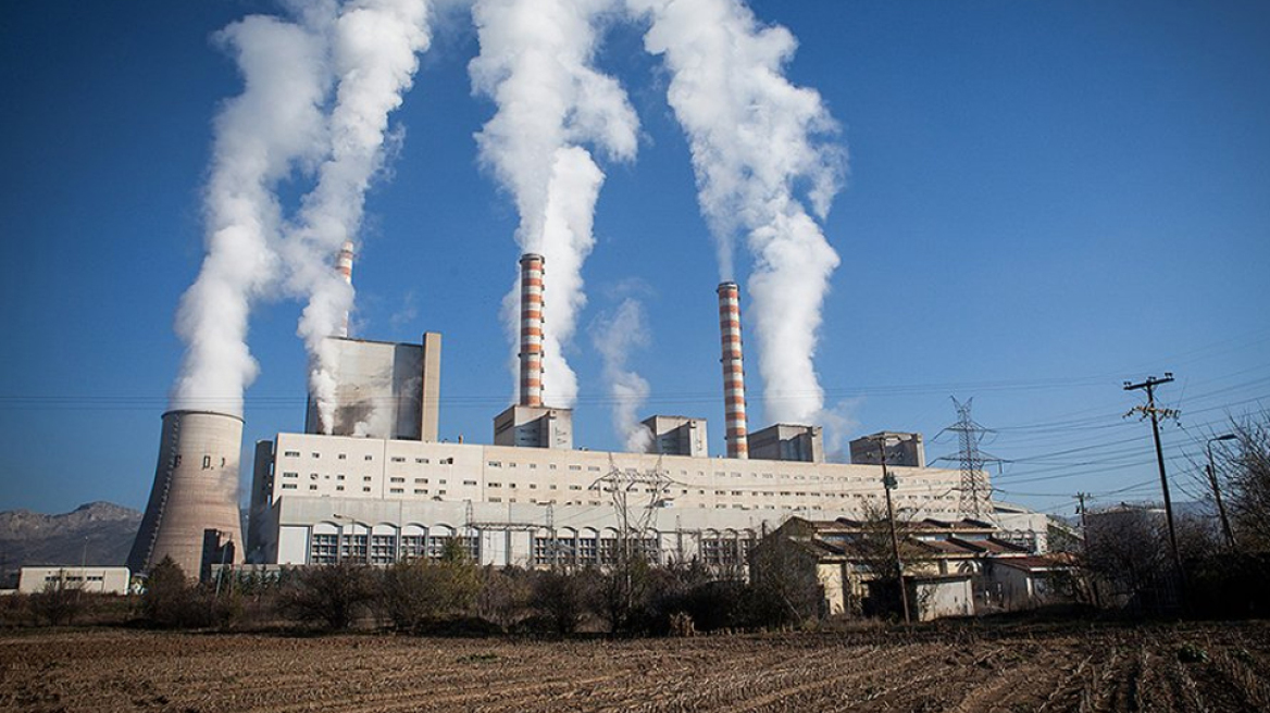 ΔΕΗ: Γιατί η Αχλάδα δεν λύνει το γόρδιο δεσμό της αποεπένδυσης