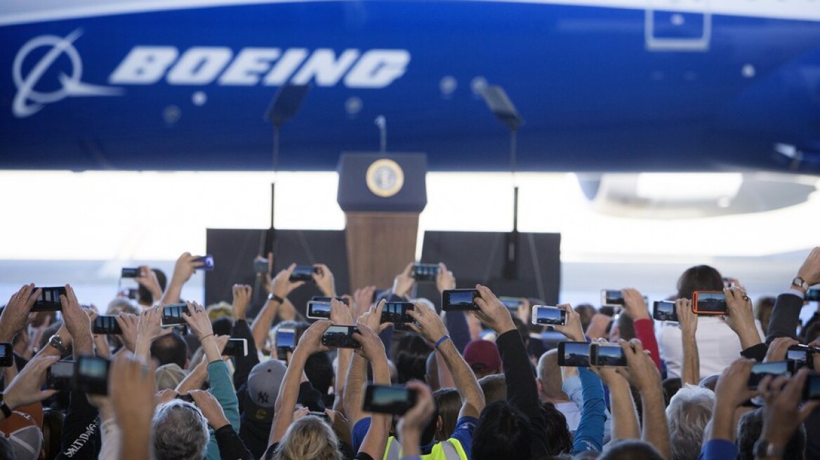  Ο Τραμπ συμβουλεύει τη Boeing: Μετονομάστε το αεροσκάφος 737 MAX 8!