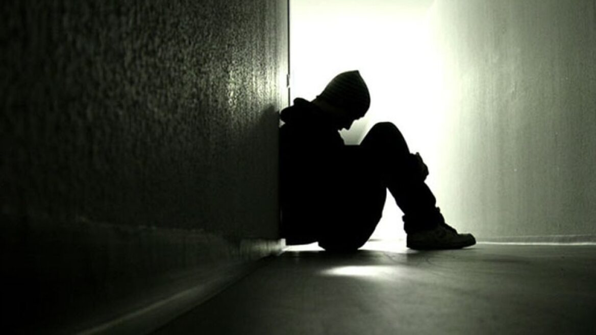 Αγωνία για τον εντοπισμό εικοσάχρονου που άφησε σημείωμα αυτοκτονίας και εξαφανίστηκε