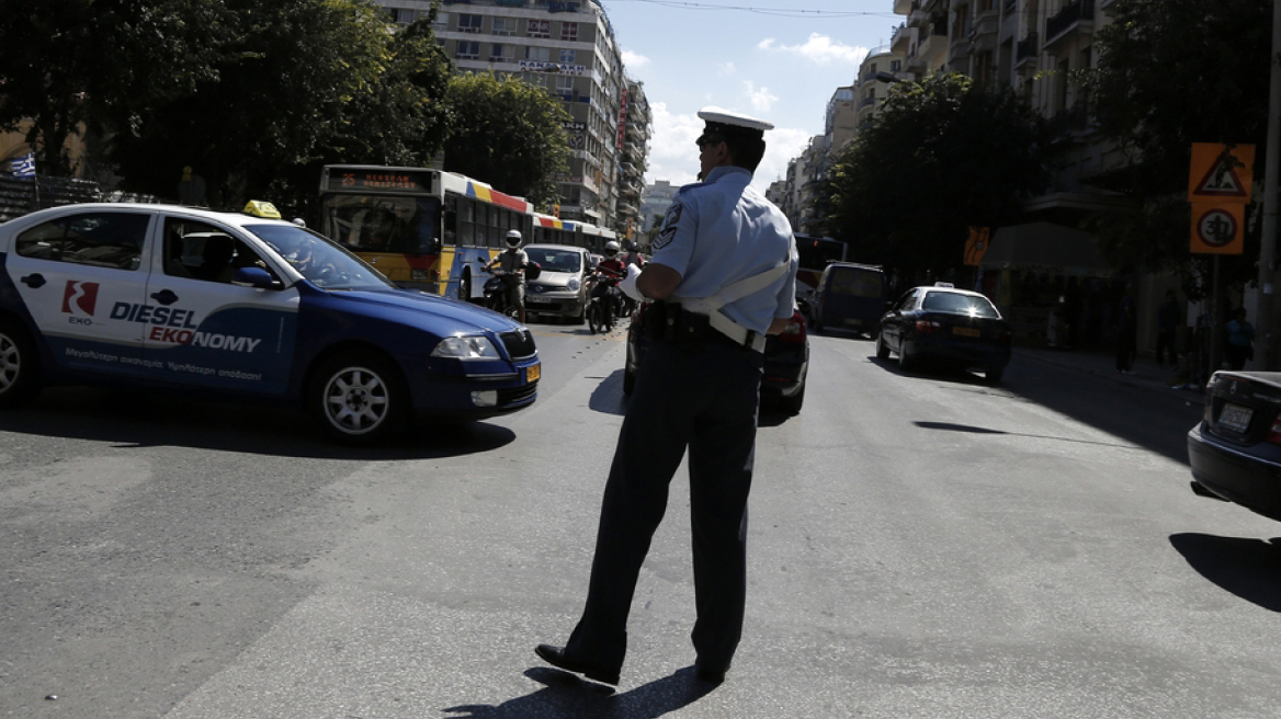 Ρόδος: Οδηγός μηχανής παρέσυρε τροχονόμο και έφυγε 