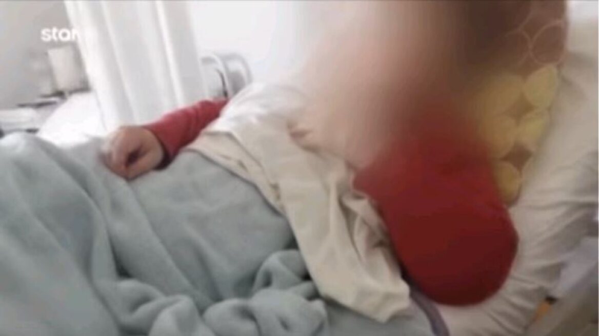 Αίγιο: Ελεύθερη η 35χρονη που πέταξε το νεογέννητο σε κάδο - Δεν ήξερα ότι ήμουν έγκυος, λέει τώρα