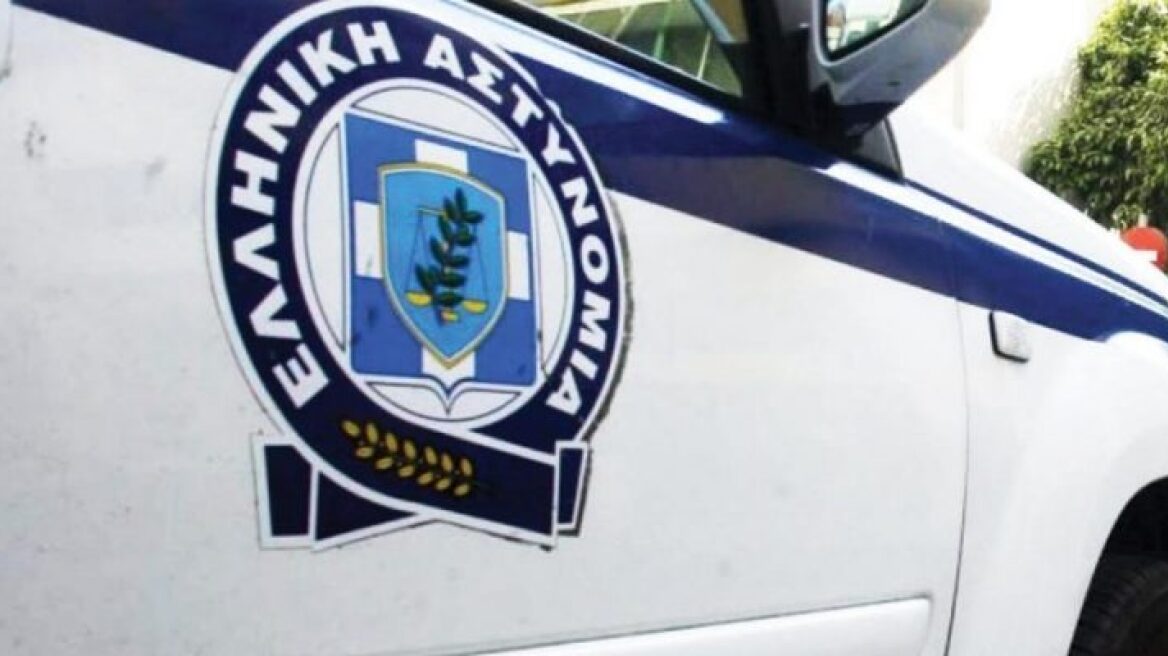 Χαλκιδική: Άρπαζαν οχήματα και πωλούσαν τα εξαρτήματά τους