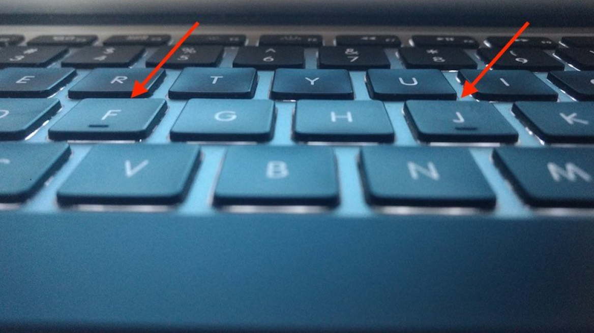 Ο λόγος που τα πλήκτρα Ξ και Φ στο πληκτρολόγιο ξεχωρίζουν
