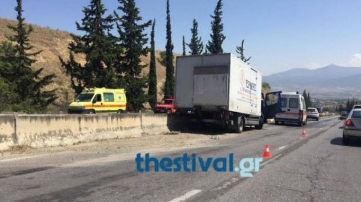 Τροχαίο ατύχημα στη Μουδανιών - Τρεις τραυματίες