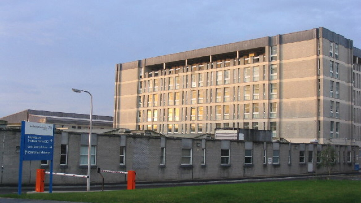 Βρετανία: Ποινική έρευνα για εκατοντάδες θανάτους σε νοσοκομείο