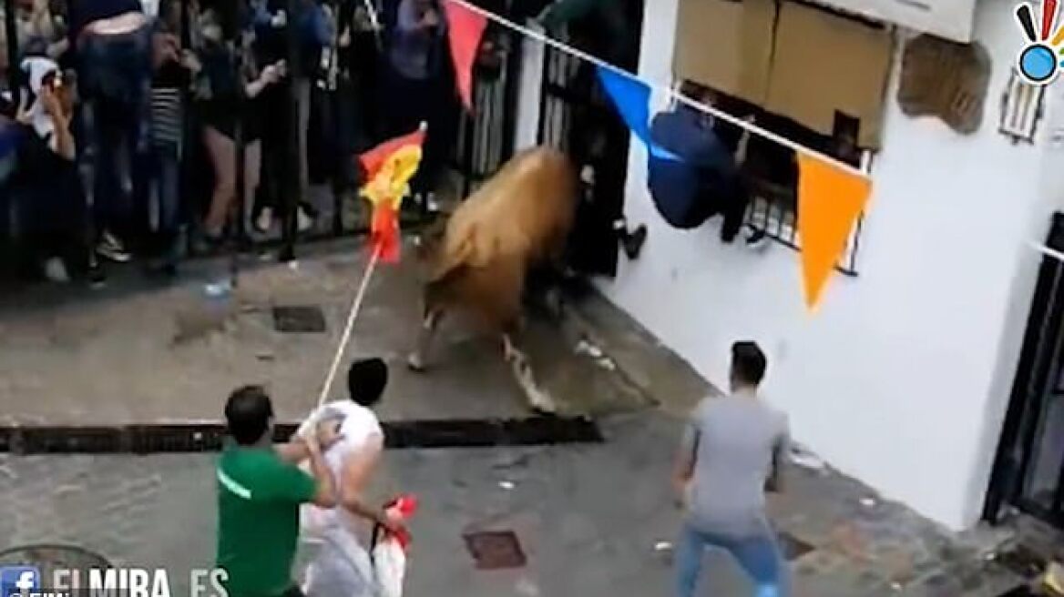 Ισπανία: 74χρονος σκοτώθηκε από χτυπήματα ταύρου σε τοπικό φεστιβάλ