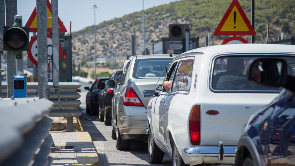 Μετ' εμποδίων επέστρεψαν οι πρώτοι εκδρομείς - Καλός ο καιρός και σήμερα