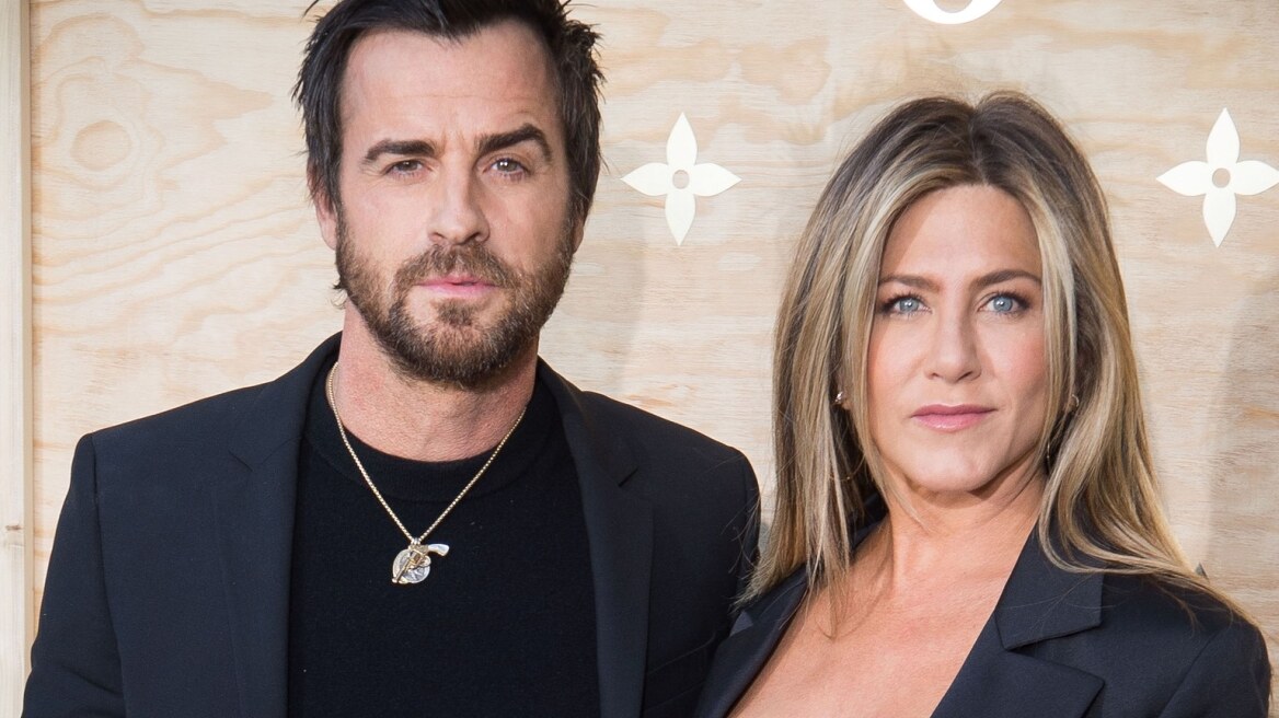 Γείτονας πλήρωσε 23.000 δολάρια στον Τζάστιν Θερού για... απειλές κι έναν κατεστραμμένο κισσό